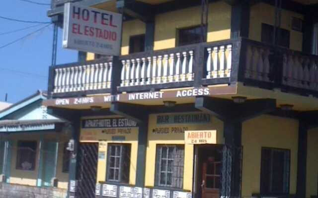 Hotel El Estadio вид на фасад