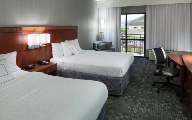 Courtyard by Marriott Santa Clarita Valencia