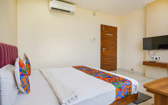 FabHotel Sukh Vilas
