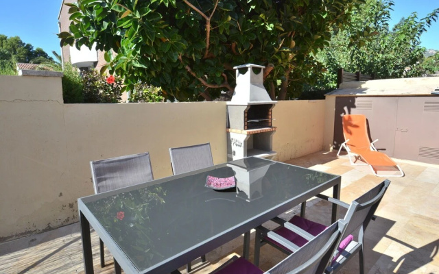 Seafront House With Private Pool and Wif