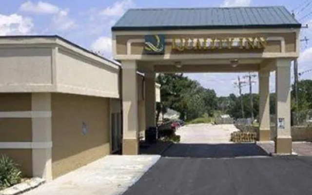 Quality Inn