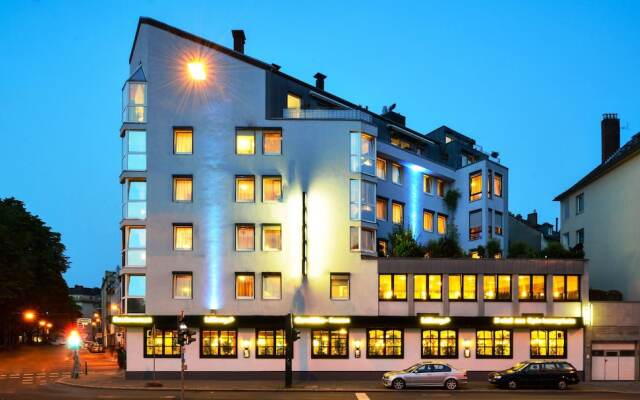 Hotel Am Spichernplatz вид на фасад