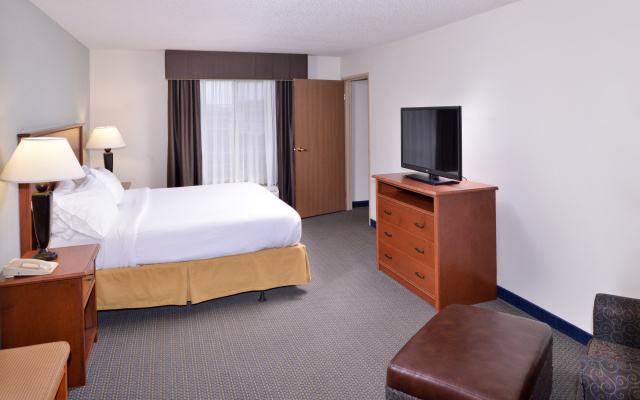 Holiday Inn Express & Suites Sioux Falls At Empire Mall by IHG