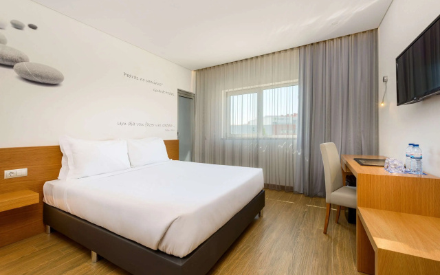 Tryp Leiria by Wyndham