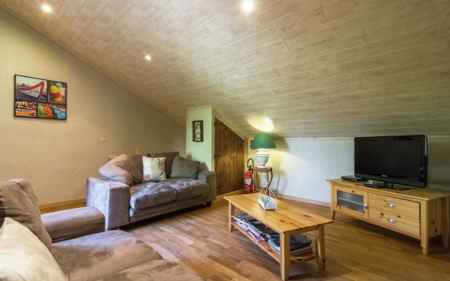 Tranquil Apartment in Sensenruth With Barbecue