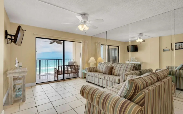 Regency Towers 3 Bedroom Apartment