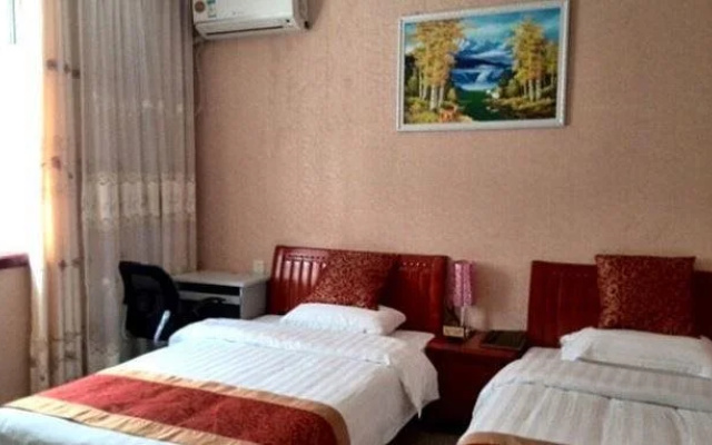 Konggang New City Wanhe Huaju Hotel