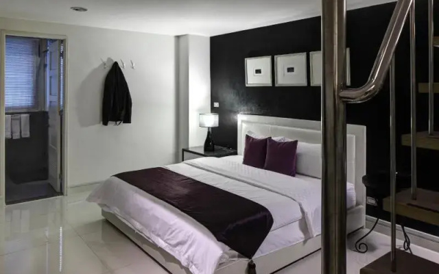 Hl53 B&B