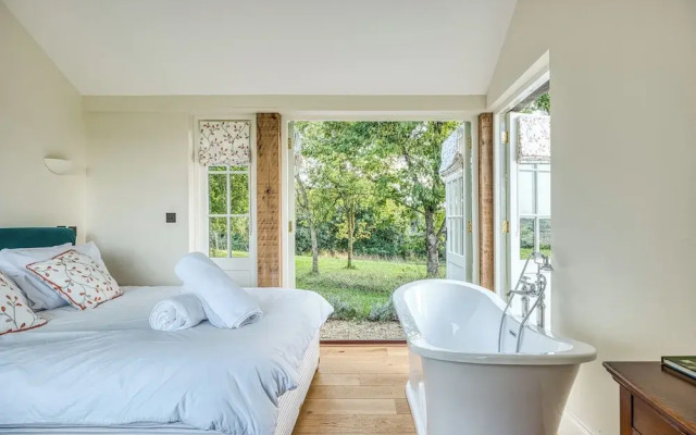 The Cider Barn - Gorgeous 2BD Near Bath