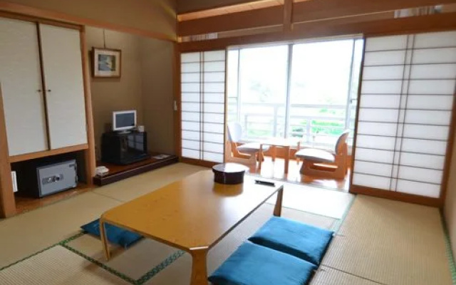 Noto Fureai Bunka Center(のとふれあい文化センター)