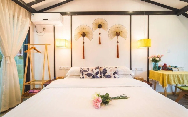 Tongli Slow Life River View Guest House