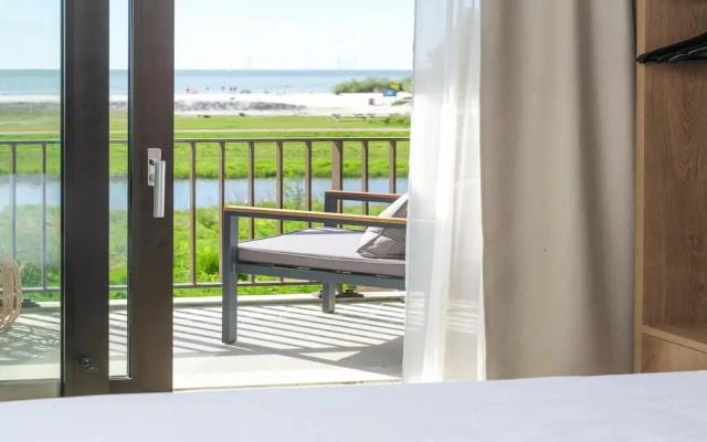 Waterfront Escape for Two at Soal