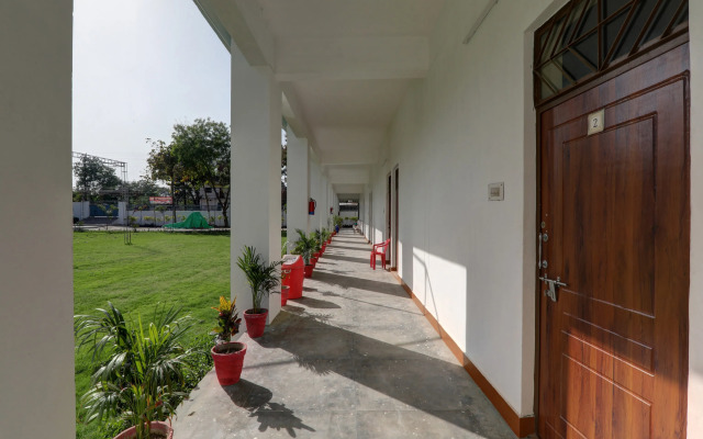 Super Hotel O Takrohi Hospital Road Formerly Madhuraj Palace