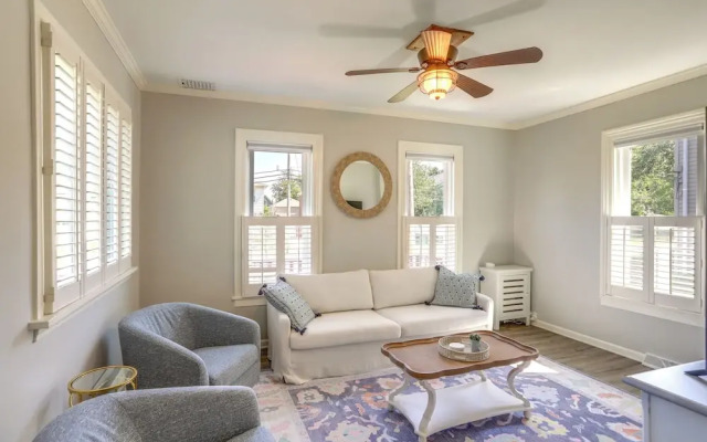 Vermilion Home - Walk to Main Street Beach!
