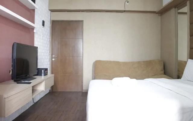 Relaxing Studio Room at Gateway Apartment Ahmad Yani Cicadas
