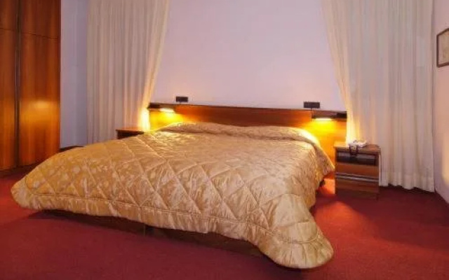Hotel Gina