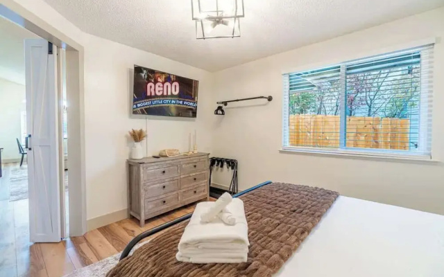 Modern Western Retreat Pet-friendly 4bed/2bath