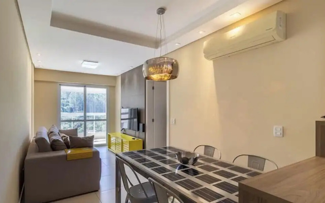 Apt With Private Barbecue and Pool Pea1301