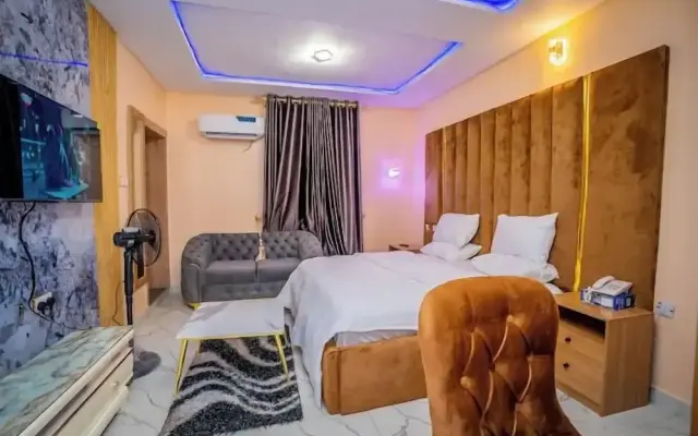 Trophy Hotel LTD