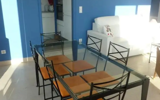 Nice flat with TERRACE on the Croisette