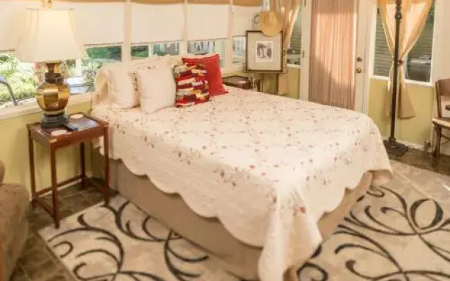 Studio B Guest House