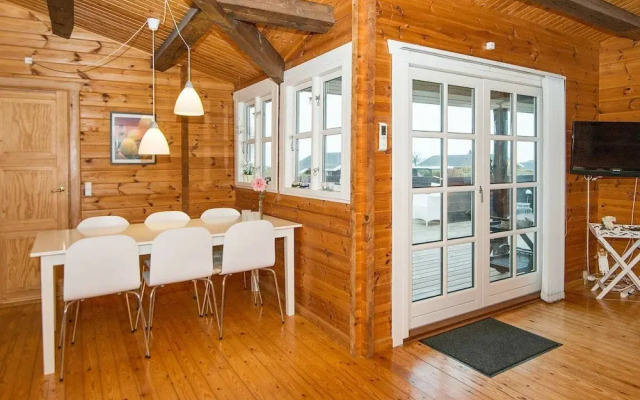 Stunning Holiday Home in Juelsminde Near Sea in Pøt Strandby