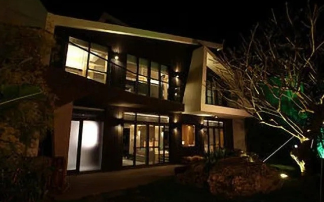 The House15 Villa