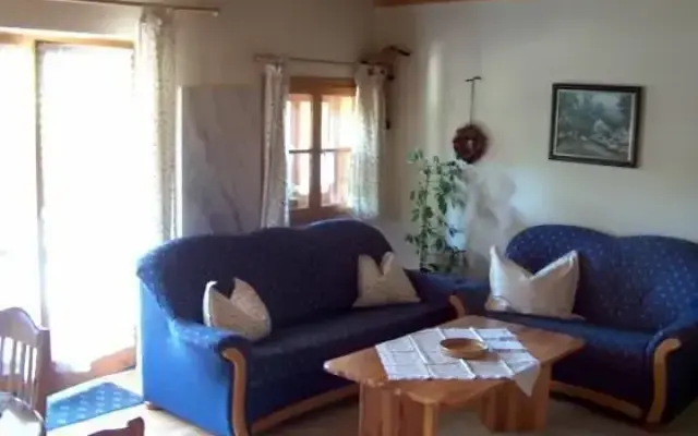 Bayerisches Landhaus bei Passau "Chalet Ilona im Park"