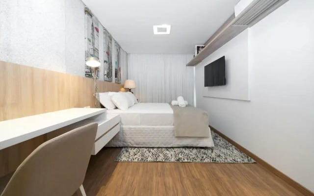 Maravilhoso e Luxuoso Apto Central Acomoda at 6 h Spedes