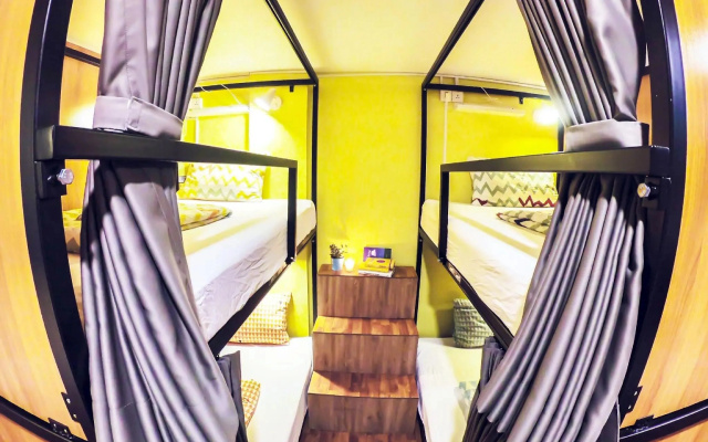 Zzz Hostel - Adults Only