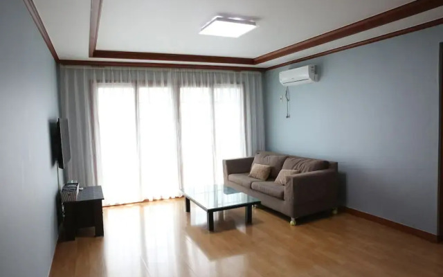 Starlight Ocean Pension