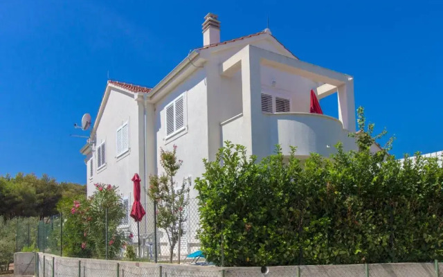 Apartments Villa Tribunj