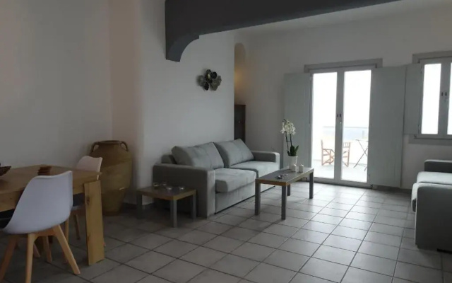 Santo Riviera House