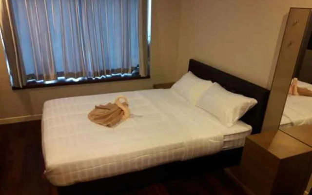 High Floor near Petchaburi MRT