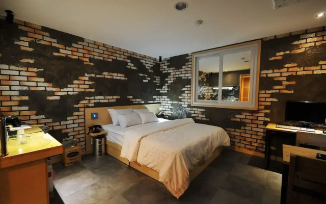 7 Motel