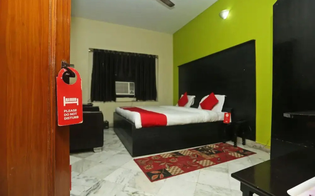 Capital O 15091 Gaurav Boarding House
