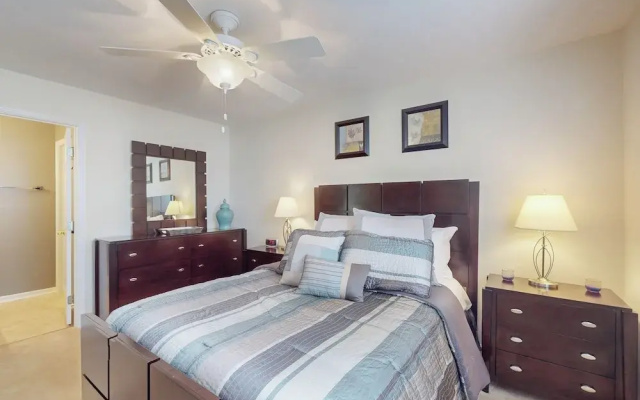 Longs Cozy Haven: Stylish, Accessible Retreat