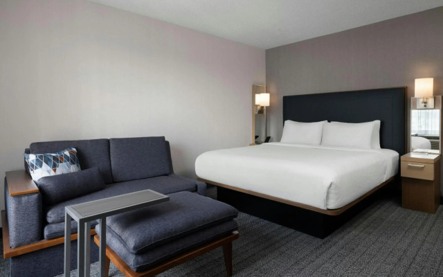 Courtyard by Marriott Charlotte City Center