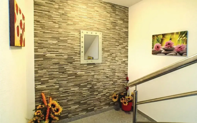 Amazing Home in Makarska With Wifi and 1 Bedrooms