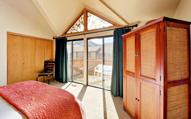 2441 Gilt Edge Circle Townhouse