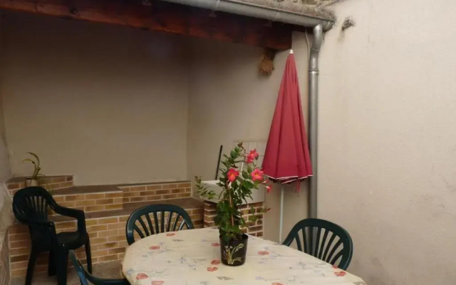 Gîte Ferrières-sur-Sichon, 4 pièces, 6 personnes - FR-1-489-191