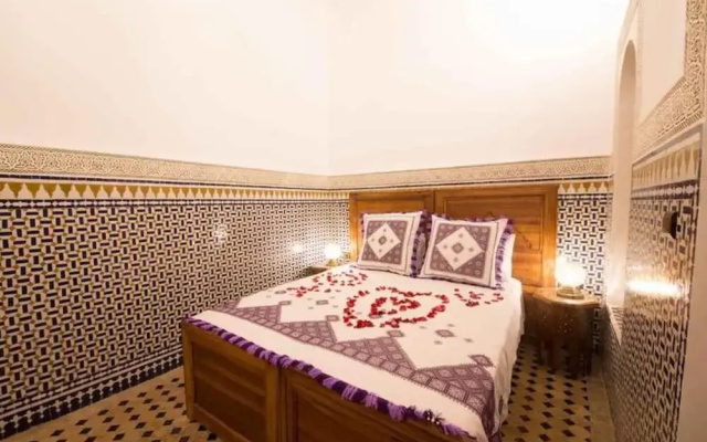Room in Guest Room - Charming Riad Ouliya