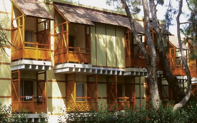 Отель Robinson Club Çamyuva - All-Inclusive вид на фасад