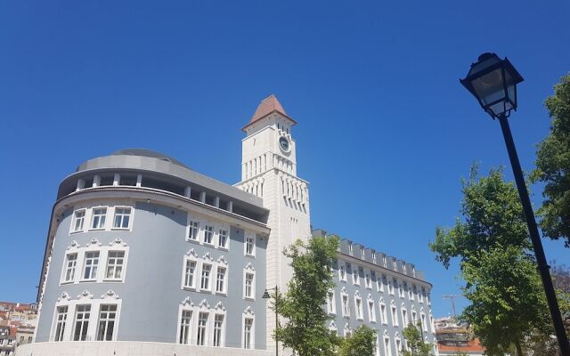 Апартаменты Orion ODM Lisbon 8 Building Apartments вид на фасад