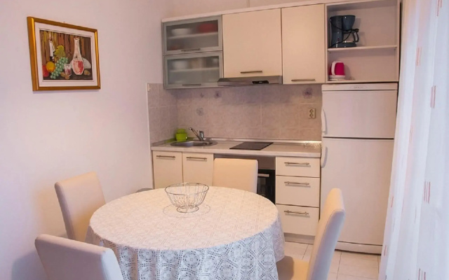 Erikas - 100m From sea - A5