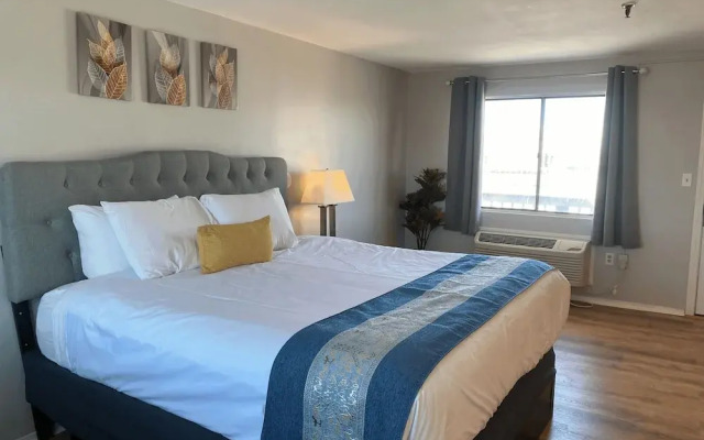 Hampton Harbor Motel