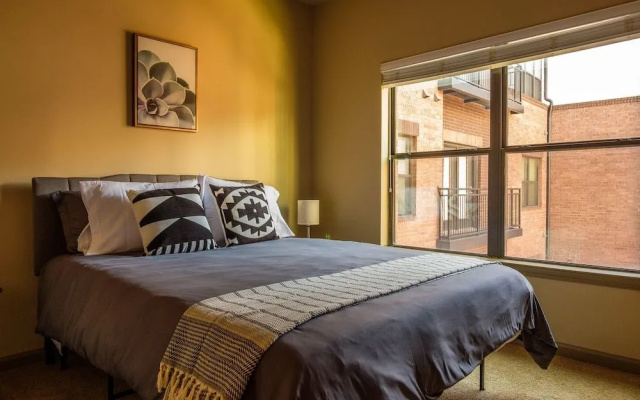FRONTDESK Phoenix Apts Downtown Fort Worth