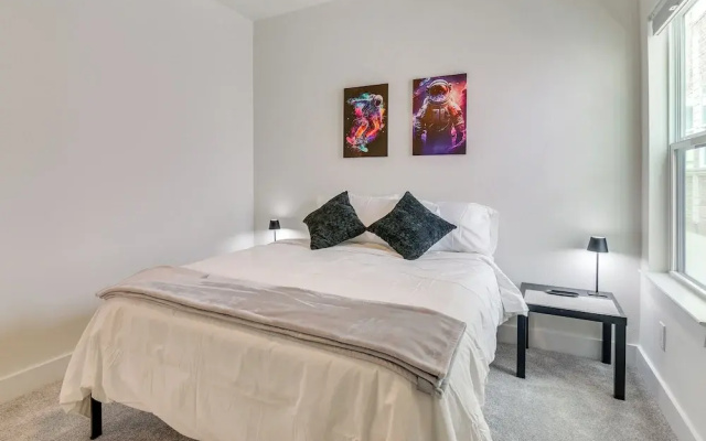 Walkable E Downtown Houston Townhome: Pet-friendly