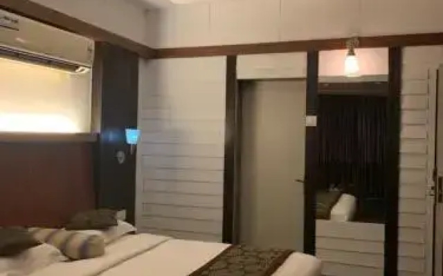 Honeybee Resorts