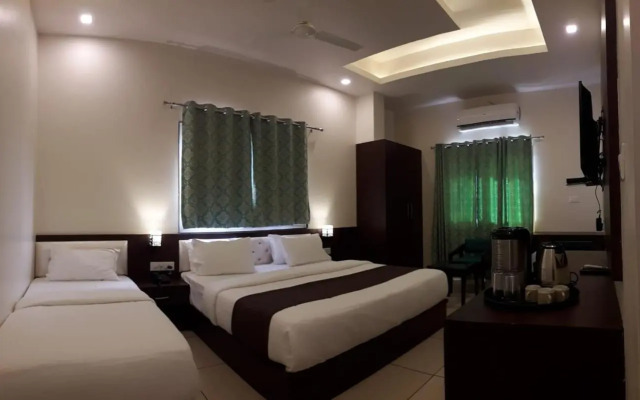 Hotel Paradise Inn